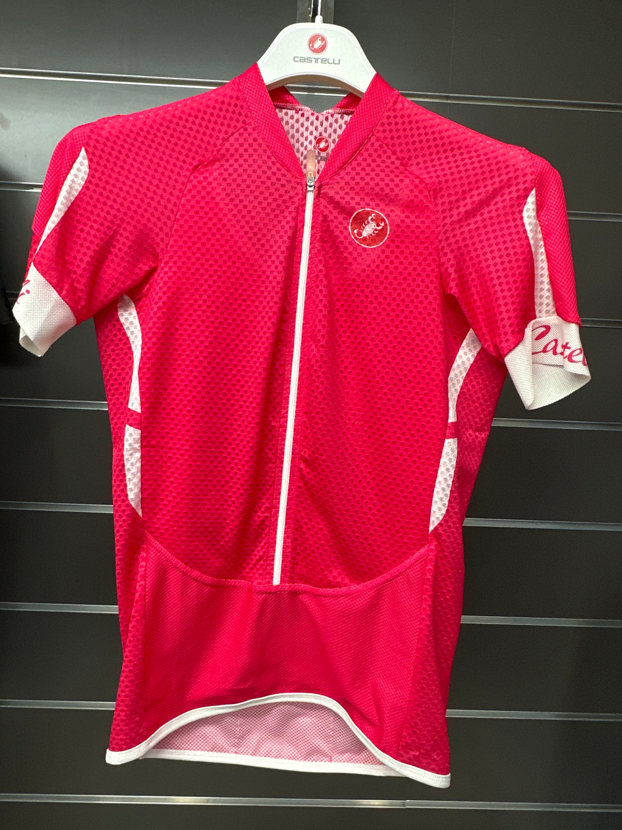 MAGLIA CASTELLI DONNA M/C CLIMBER FUCSIA S ## Castelli