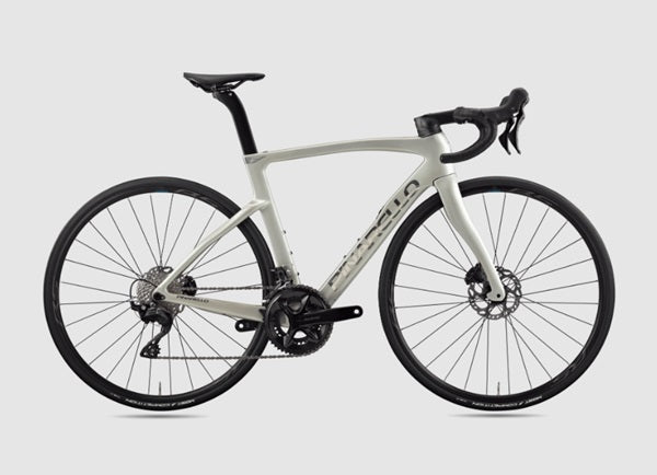 BICICLETTA PINARELLO F1 NEW 2026 DISC 105 2x12DB SH.RS171700C